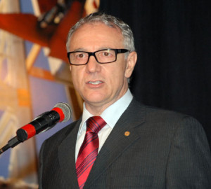  Edson Campagnolo, presidente da FIEP