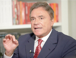 Álvaro Dias: defensor