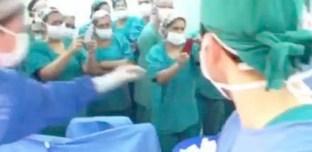 Um vídeo com cenas de uma cirurgia realizada no Hospital Universitário (HU) de Londrina vazou na internet e nas redes sociais na tarde de 20/4/2012