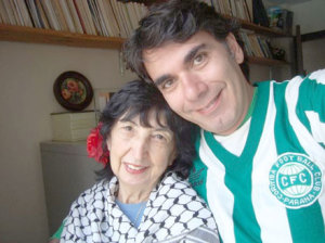 Rozemary Lopes Pereira com o filho Luiz Fernando Lopes Pereira