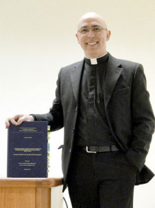 Padre Ricardo Hoepers