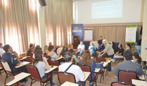 O grupo do SIANEE (acima e abaixo)