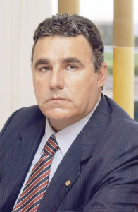 Abelardo Lupion: “o mais forte”