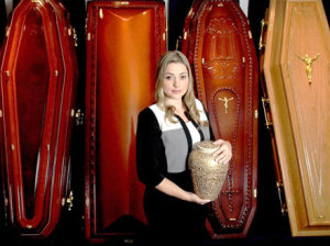 Mylena Cooper: fios de cabelo