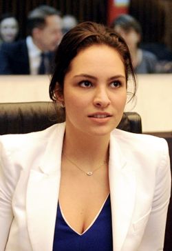 Deputada Maria Victoria: cartilha