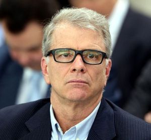 Bernardinho, do volei, pode ir para o Senado