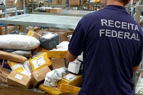 Mercadoria importada, via correios