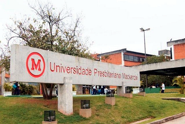 A universidade Mackenzie de São Paulo, que possui setor de saúde, arrematou o Hospital Evangélico de Curitiba.