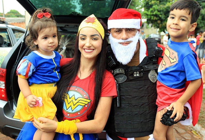 96-Fruet3-Fazendo o Natal de crianças