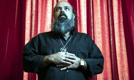 OG Sperle: Bruxo, sacerdote wiccano. (Foto: Ana Branco/Agência O Globo)