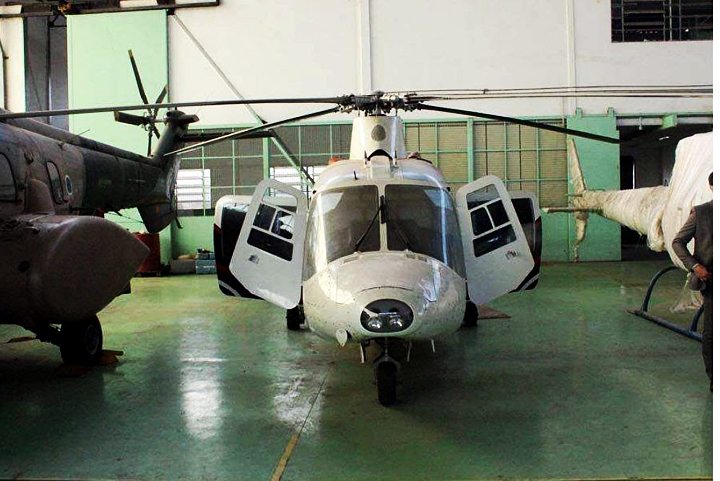 O helicóptero que vai a leilão