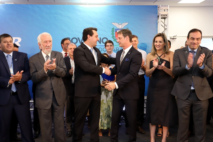 O governador Carlos Massa Ratinho Junior afirmou nesta quarta-feira (23), que a missão da Sanepar é avançar em oferta de água e sistema de esgoto. (Foto: Rodrigo Felix Leal/ANPr)