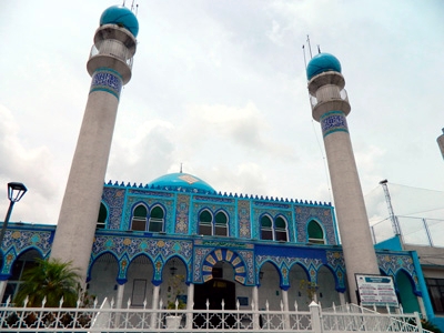 Fachada da Mesquita curitibana localizada perto do Largo da Ordem