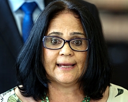 Ministra Damares Alves: madrinha