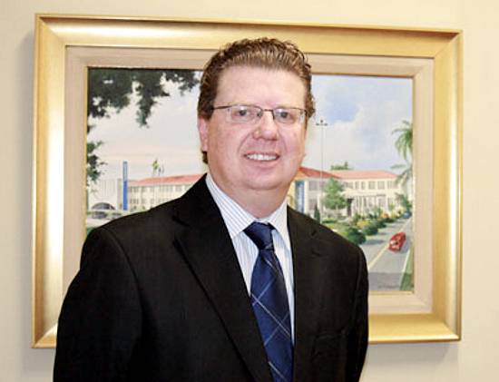 Mundo do Direito Clèmerson Merlin Clève assina artigo com Bruno