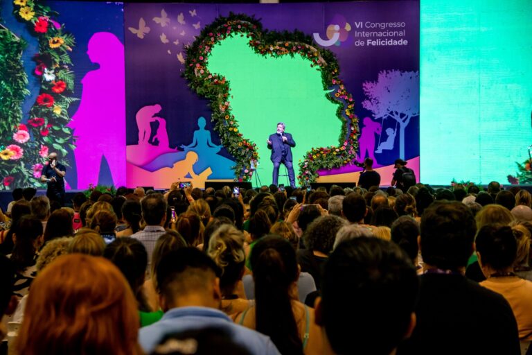 Curitiba recebe o VII Congresso Internacional de Felicidade