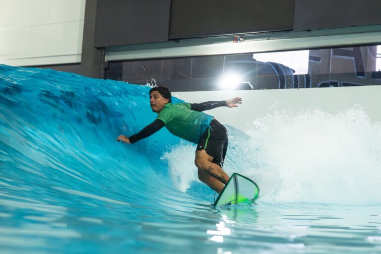 Surf Center inaugura oficialmente em Curitiba com festival