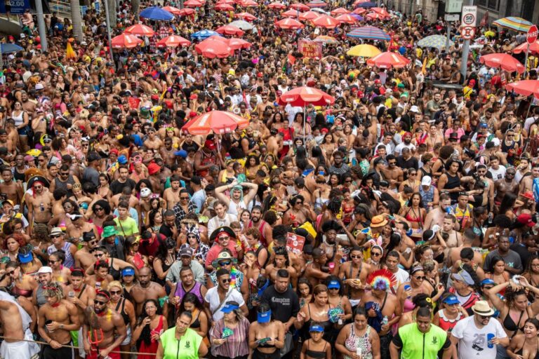 Folia saudável: Carnaval exige cuidados especiais com a pele