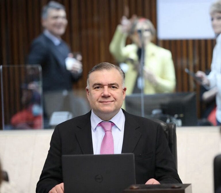 Projeto garante preservação de fertilidade a pacientes com câncer