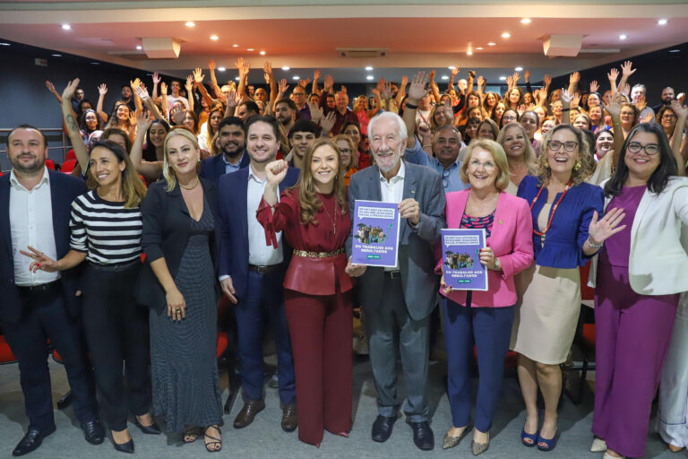 PR avança em políticas para mulheres, idosos e igualdade racial