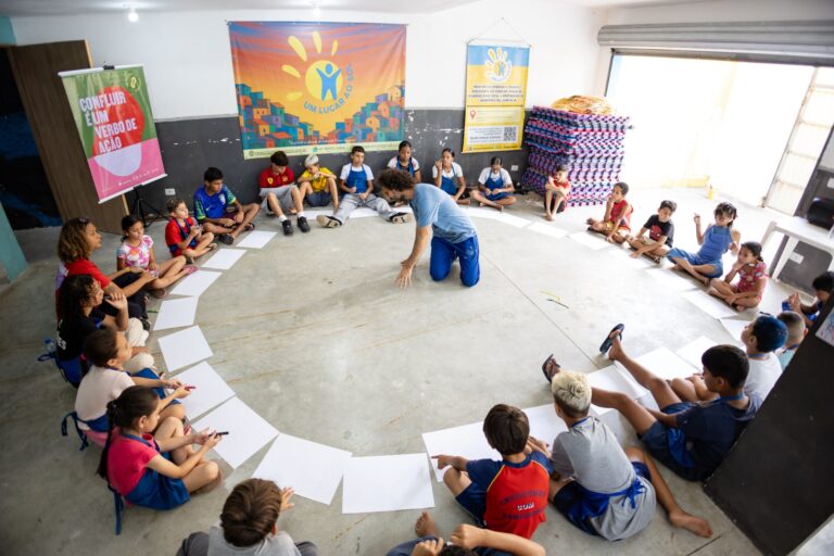 Casa Confluir: novo espaço de encontro e arte em Curitiba