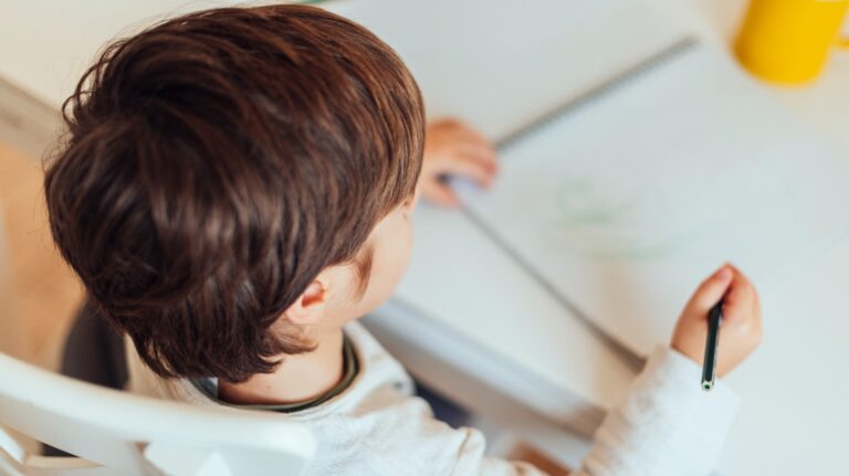 Desenvolvimento infantil: dos “porquês” às primeiras descobertas